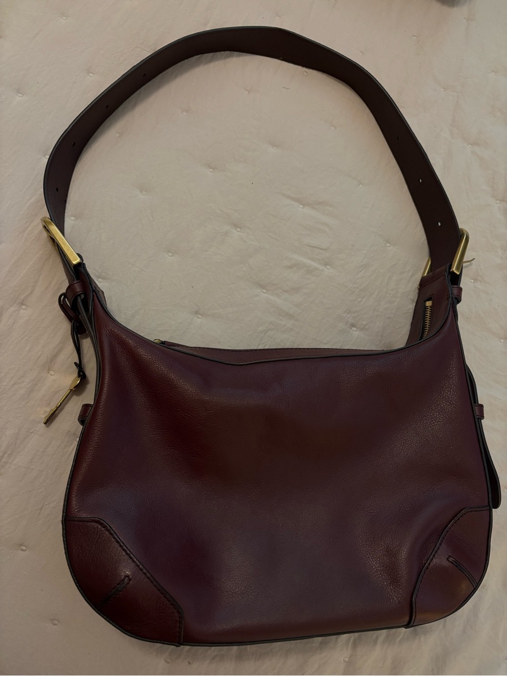 Fossil Pebbled Leather Hobo in Wine